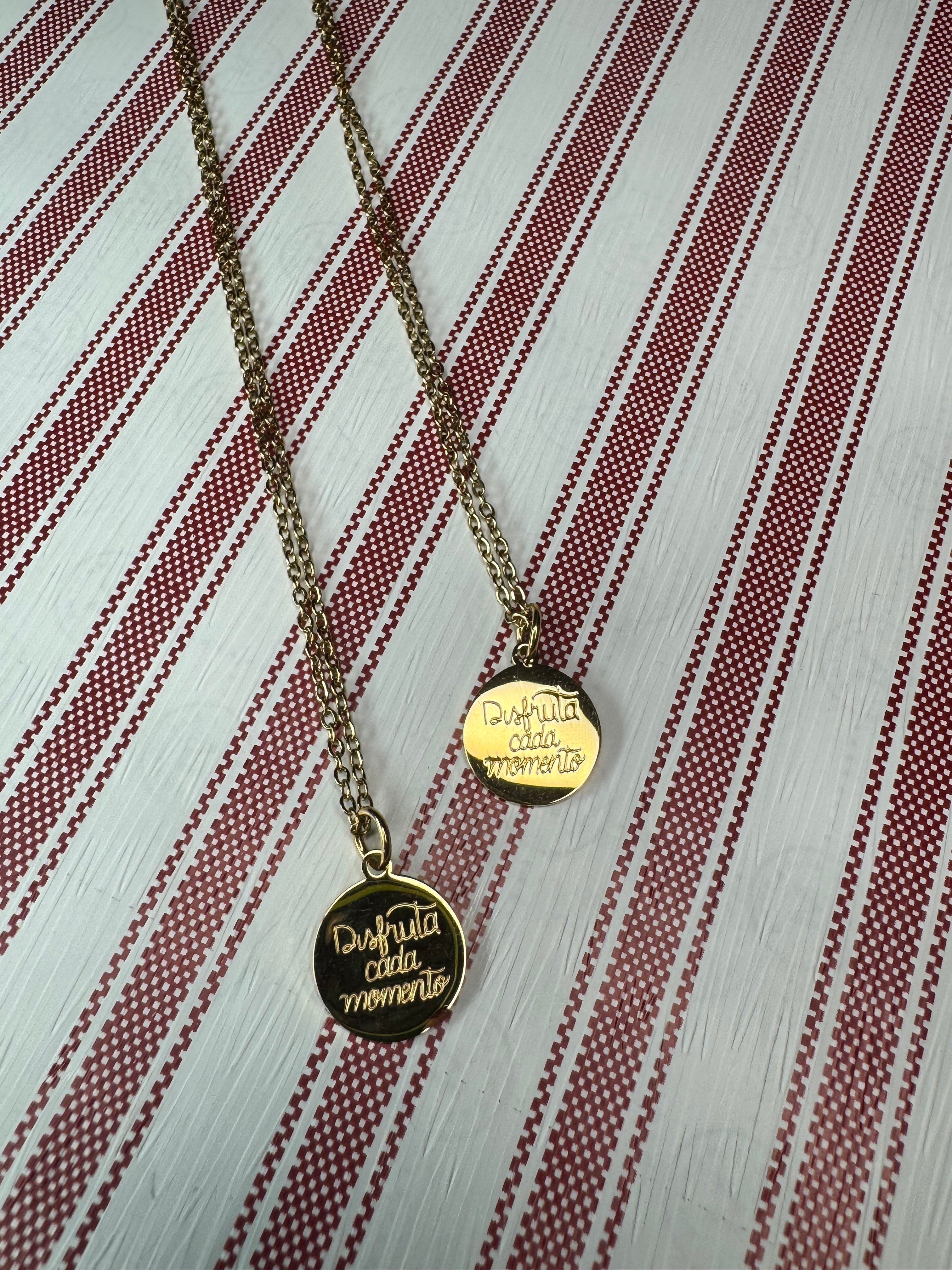 Cadena DISFRUTA CADA MOMENTO