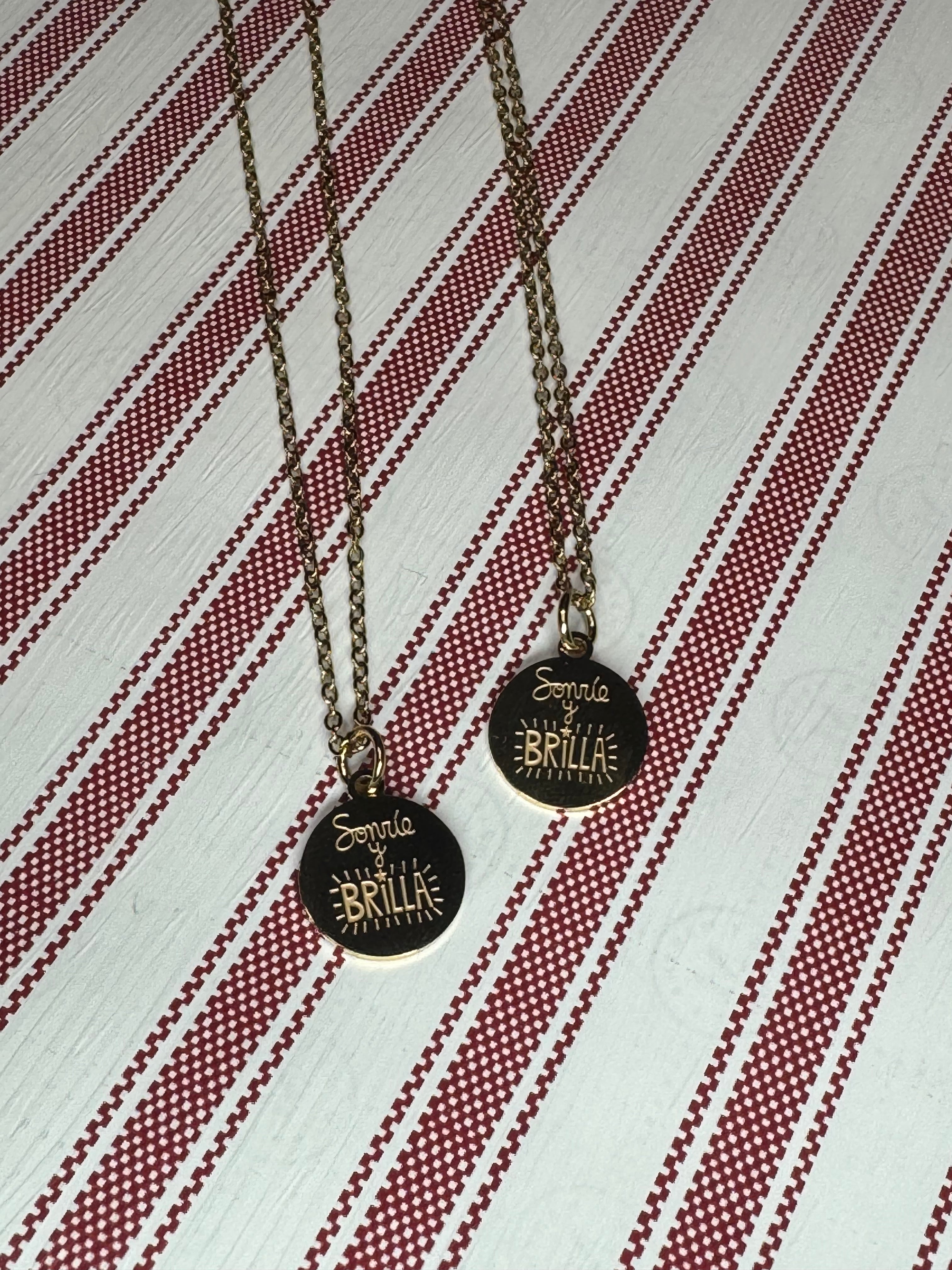 Cadena SONRÍE Y BRILLA